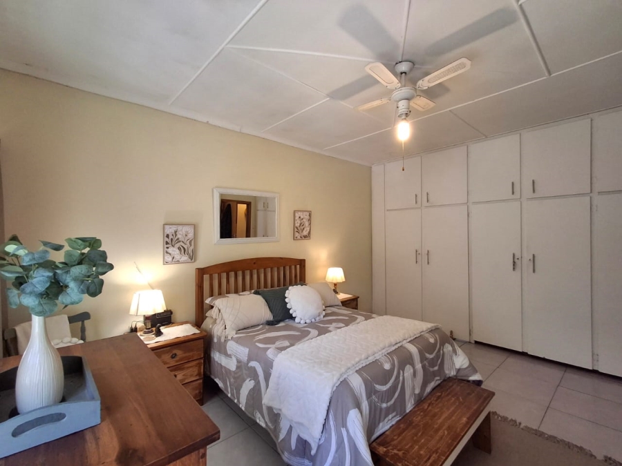 3 Bedroom Property for Sale in Summerpride Eastern Cape